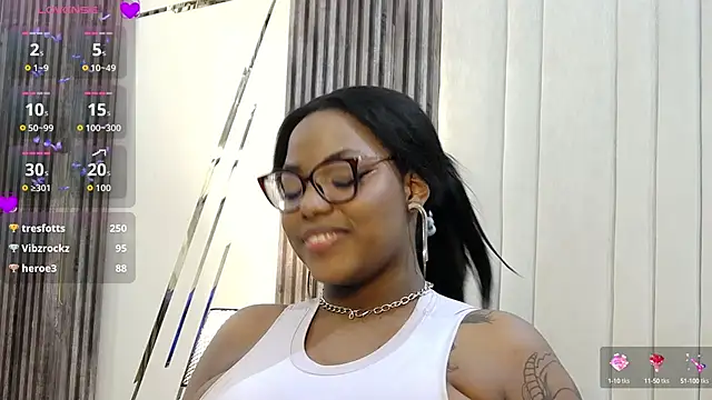 SheilaCoopers_'s Live Webcam Chat