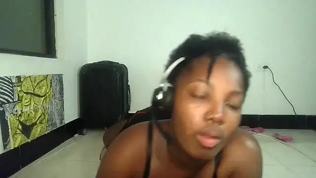 Ashaichious' Live Webcam Chat