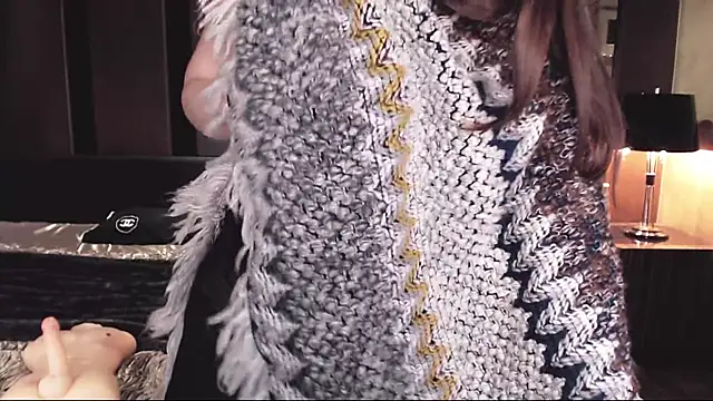 Aurora_-77's live stream