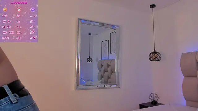 Hanna_Evans__ Live XXX-Chat