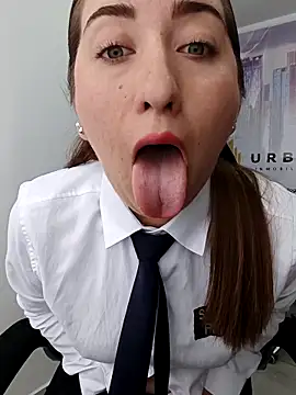 _Susy-Office1 Pertunjukan Webcam