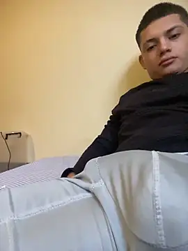 tony_pinkcock Pertunjukan Webcam