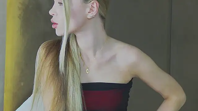 MarilynNova's Webcam Show