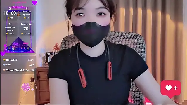 Caryln-Bun 现场性爱视讯表演