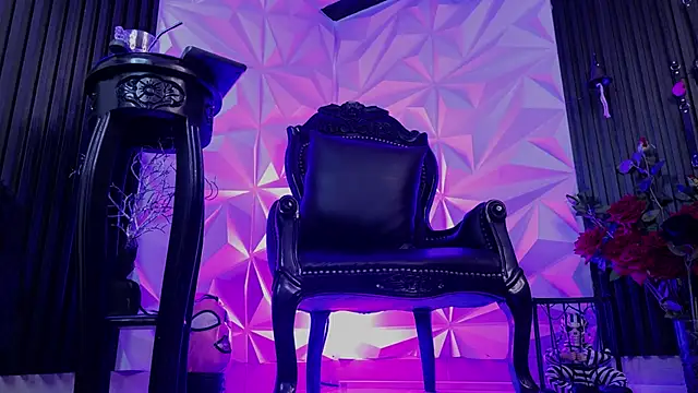 LilithMauve 现场性爱视讯表演