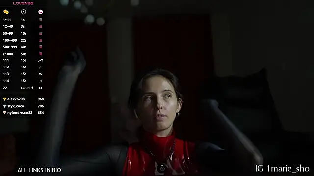 LAUREL_HAZEL 现场性爱视讯表演