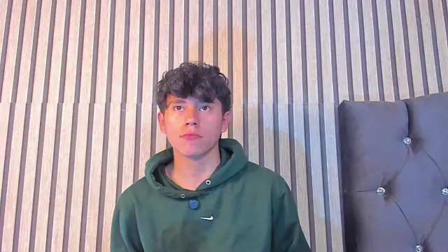 Angel_esteban_fx 现场性爱视讯表演