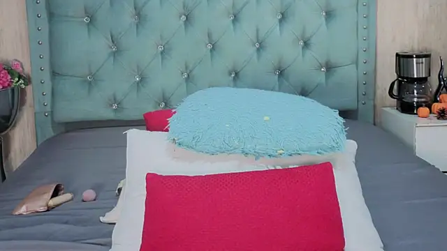 Marcelaa_fox 现场性爱视讯表演