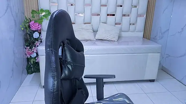 Isaa_s 现场性爱视讯表演