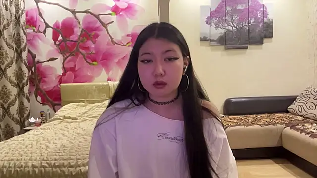 MaeRaads 现场性爱视讯表演