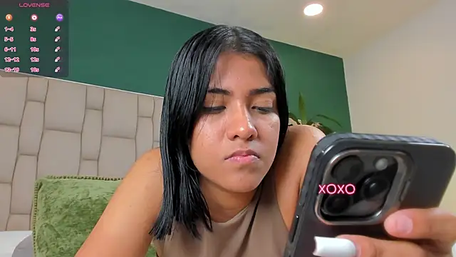 Anastasia_leeh 现场性爱视讯表演