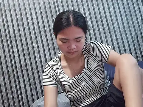 ClaritaMoore1 现场性爱视讯表演