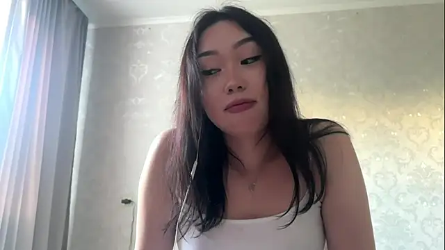 LilowNax 现场性爱视讯表演