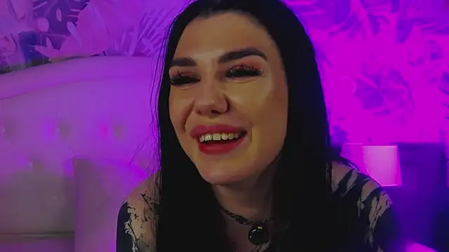 MaeveMoon 现场聊天室