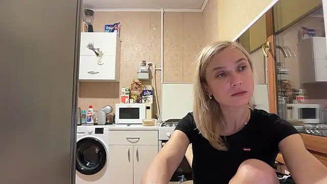 AngelJeni 现场聊天室