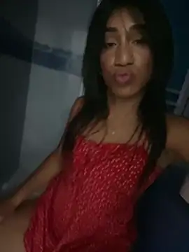 Ashly_Miller 现场性爱视讯表演