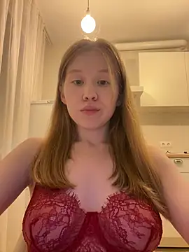 Eva_Weyne 现场性爱视讯表演