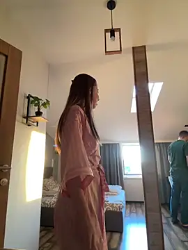 LOLAskk 现场性爱视讯表演