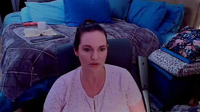 ninajaymes 现场性爱视讯表演