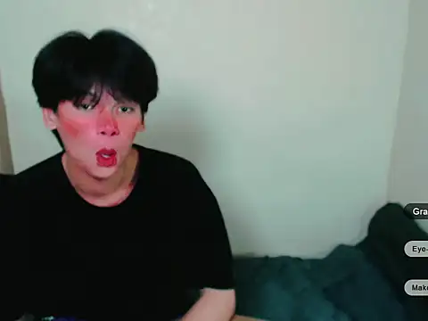 whatabigcum 现场性爱视讯表演