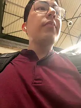 andrewmhilton_ 现场性爱视讯表演