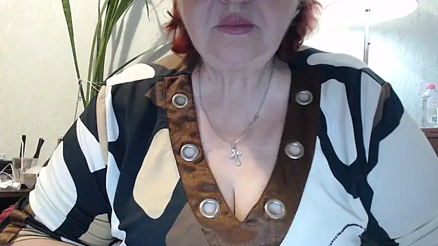 DeniseeRosea 现场性爱视讯表演