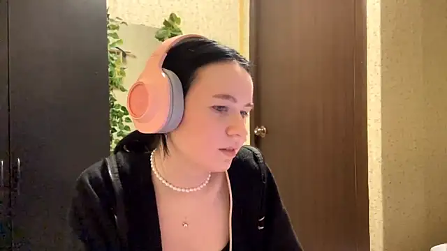 JulianPitta 现场性爱视讯表演