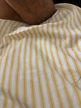 LolaJustForYou 现场性爱视讯表演