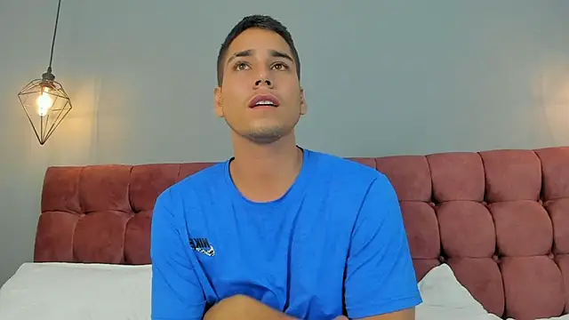 Mauro_boy 现场性爱视讯表演