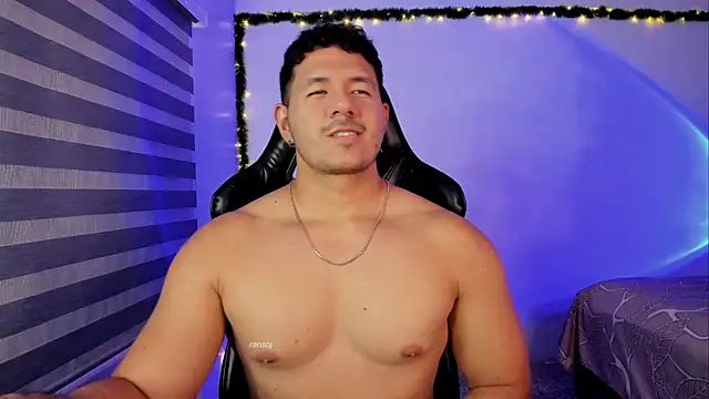 ransoj 现场性爱视讯表演