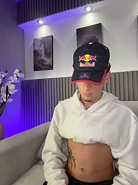 MateoMitchell 现场性爱视讯表演