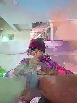 Tomgirl_saidey 现场性爱视讯表演