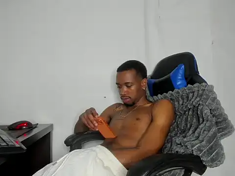 Kofi_exotic_2 现场性爱视讯表演