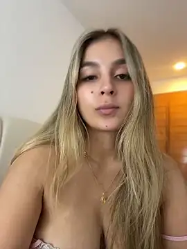 oriana_zoeee 现场性爱视讯表演