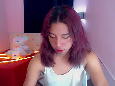 URsexyLylia 现场性爱视讯表演