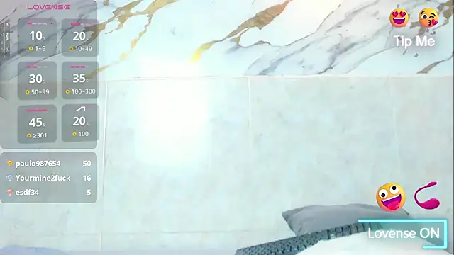 nahomi_curvy 现场聊天室