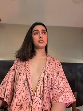 MiahWindsor 现场性爱视讯表演