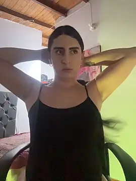 lola_diez 现场性爱视讯表演