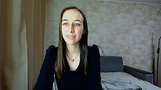 Anika_bloom 现场性爱视讯表演