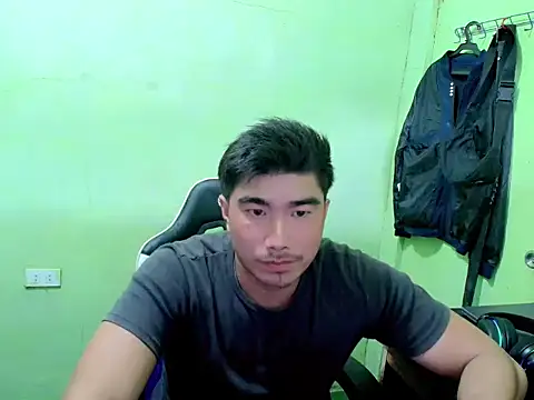 Hunkfireman 现场性爱视讯表演