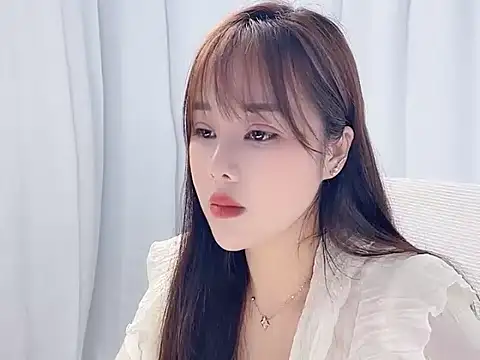 Qingqing19 现场性爱视讯表演