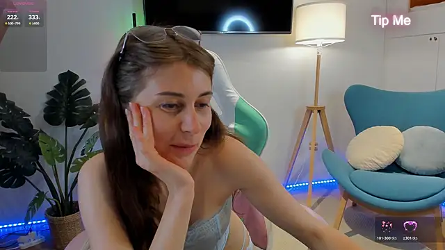 Hailey_Green 现场聊天室