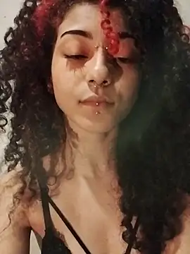 weedcouple69 现场聊天室
