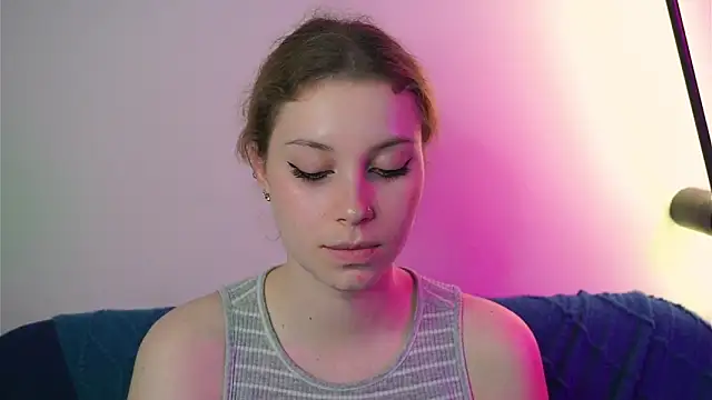 Sairallyn 现场聊天室