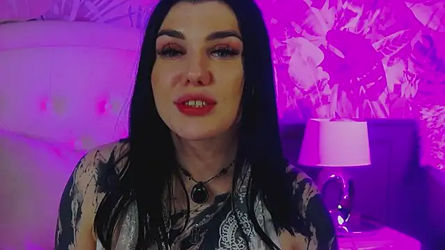 MaeveMoon 现场性爱视讯表演