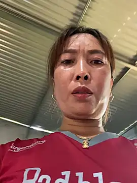 Linaannn 现场性爱视讯表演