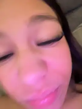 Alyshanon18 现场性爱视讯表演