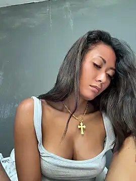 thai-dreamgirl 现场聊天室
