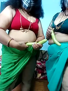 Kannadasexywifes 现场聊天室