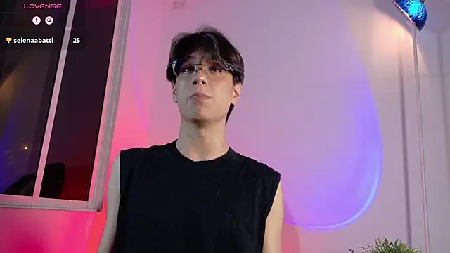lui_x_dust 现场性爱视讯表演